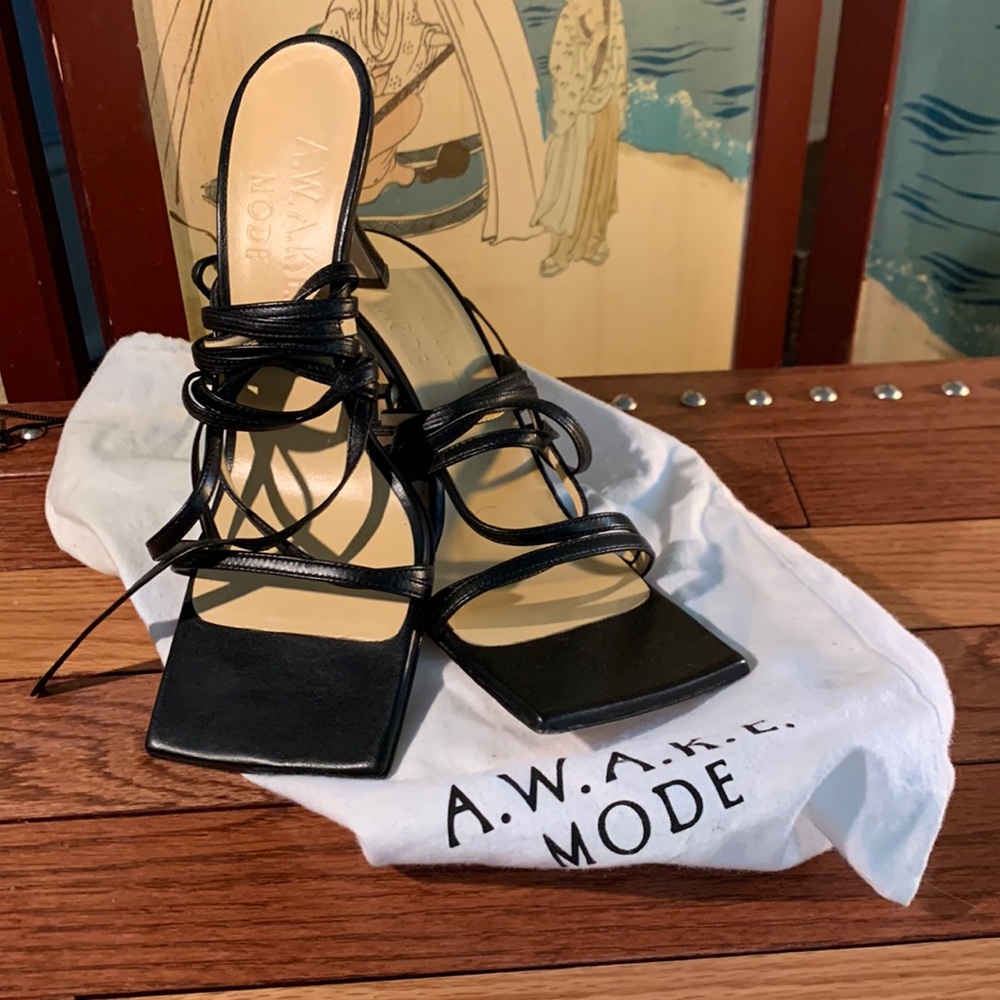 Awake mode shoes